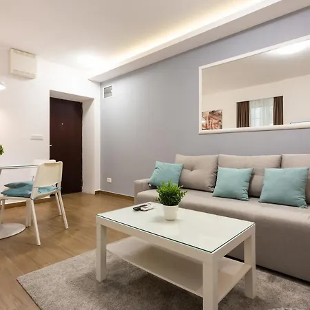 格兰德套房公寓 * 贝尔格莱德